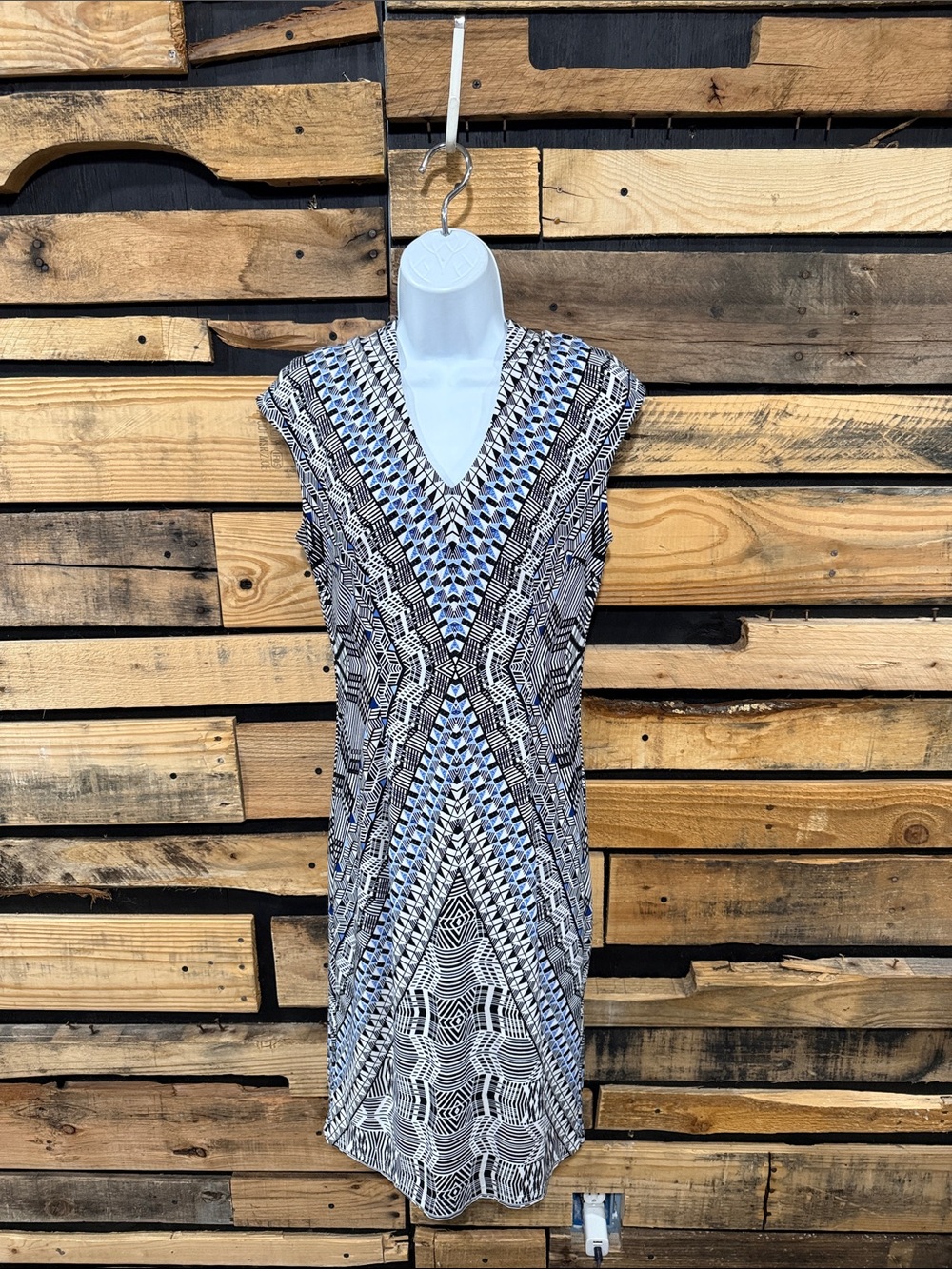 WHBM Geometric Sheath Dress in Black/White/Blue Size 6